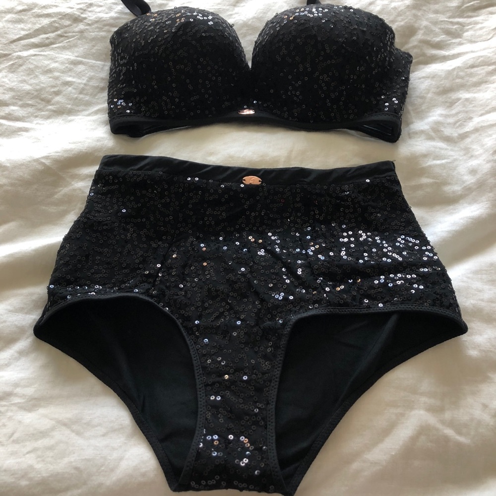 NWT Gossard VIP Sequin Hot Pant & Bustier